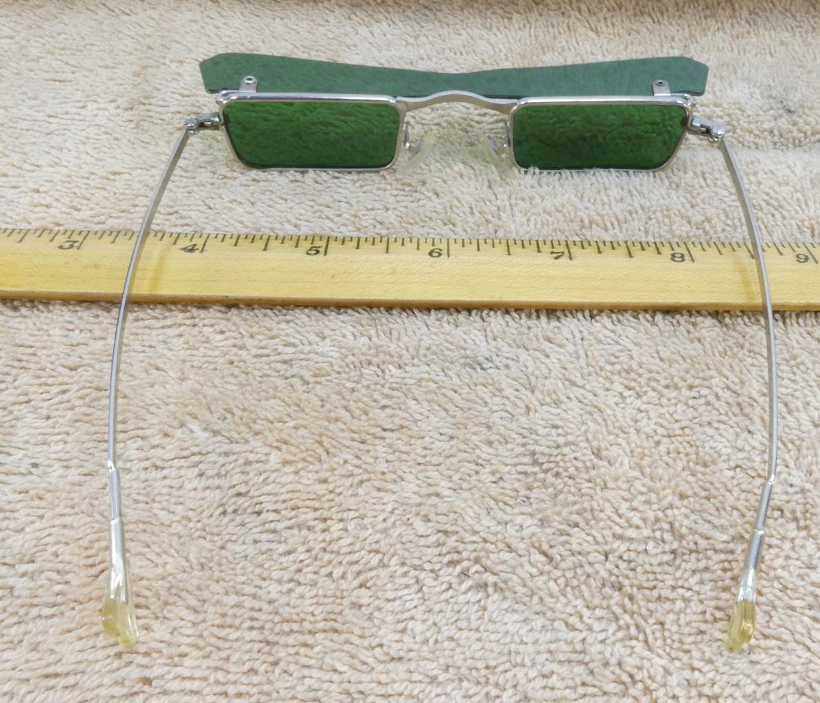 Steampunk Style Brass Tone Eyeglasses Green Tint Rectangular Adjustable Temples VTG Rectangular Spectacles Eyeglasses Tinted Emerald Green  main image 3