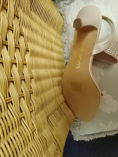 BN Lotus Champagne 🍾Pearlised Diamante Party/Formal/Wedding Sandals Heels UK 7 - Picture 5 of 5