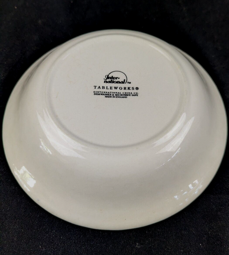International Tableworks, Bristol Blue (set of 2) Salad Bowls - Picture 3 of 4