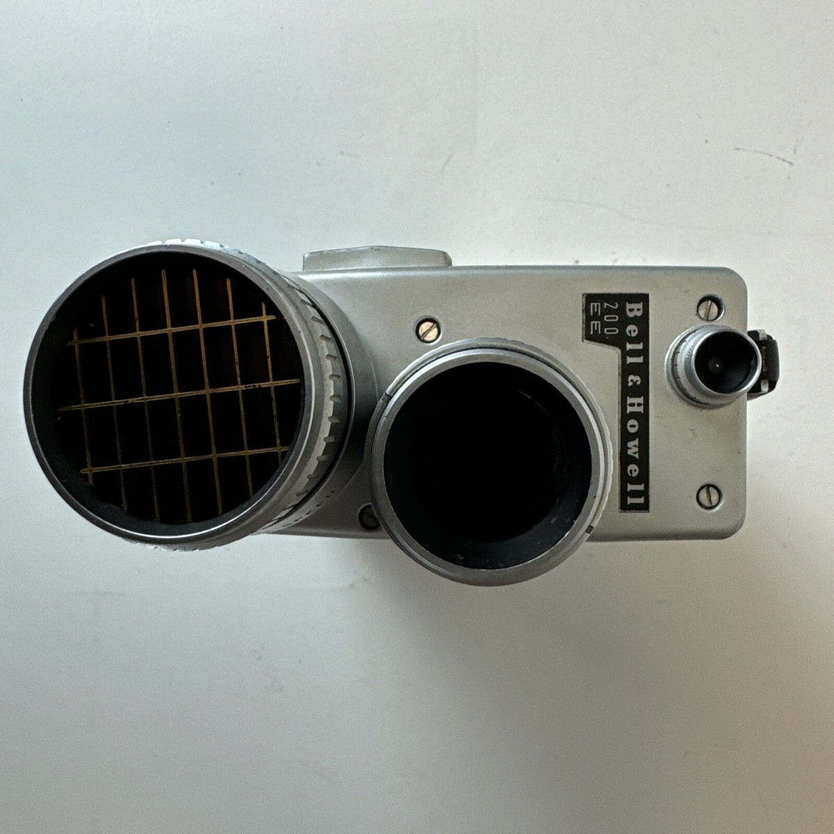 Bell & Howell 200EE Movie Camera 16MM Electric Eye Shutter Runs/Untested Vintage Bell & Howell 200EE Movie Camera 16MM Electric Eye Shutter Runs/Untested Vintage