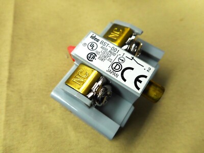 IDEC BST-001 contact block (NOS)
