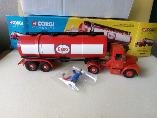 Corgi Clsssics 16302 - Scammell Highwayman Tanker - 'Esso ' - 1/50 Boxed - Picture 3 of 6