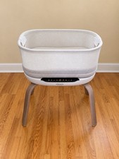 Graco SmartSense Oval Bassinet with Stand & Sound/Music, White/Beige