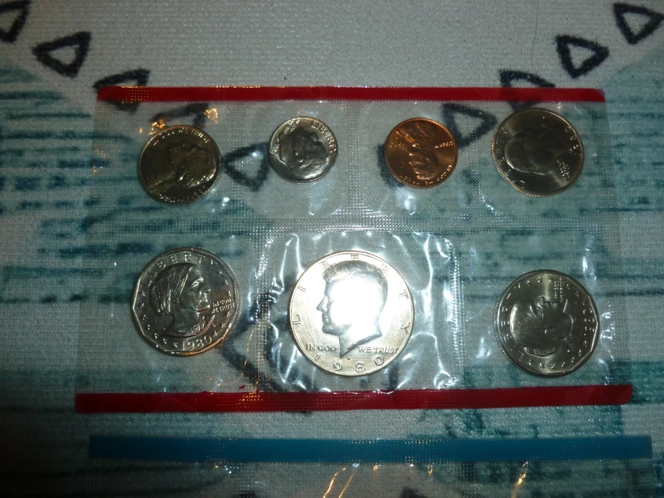 1980 US Mint Set Uncirculated 13 Coin Set Philadelphia & Denver P & D - Image 3 of 4