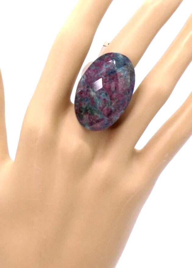 Anillo Colleen López Rubí Natural Zoisita Triple Plata de Ley Talla 5.75 $489  Foto 2 de 4