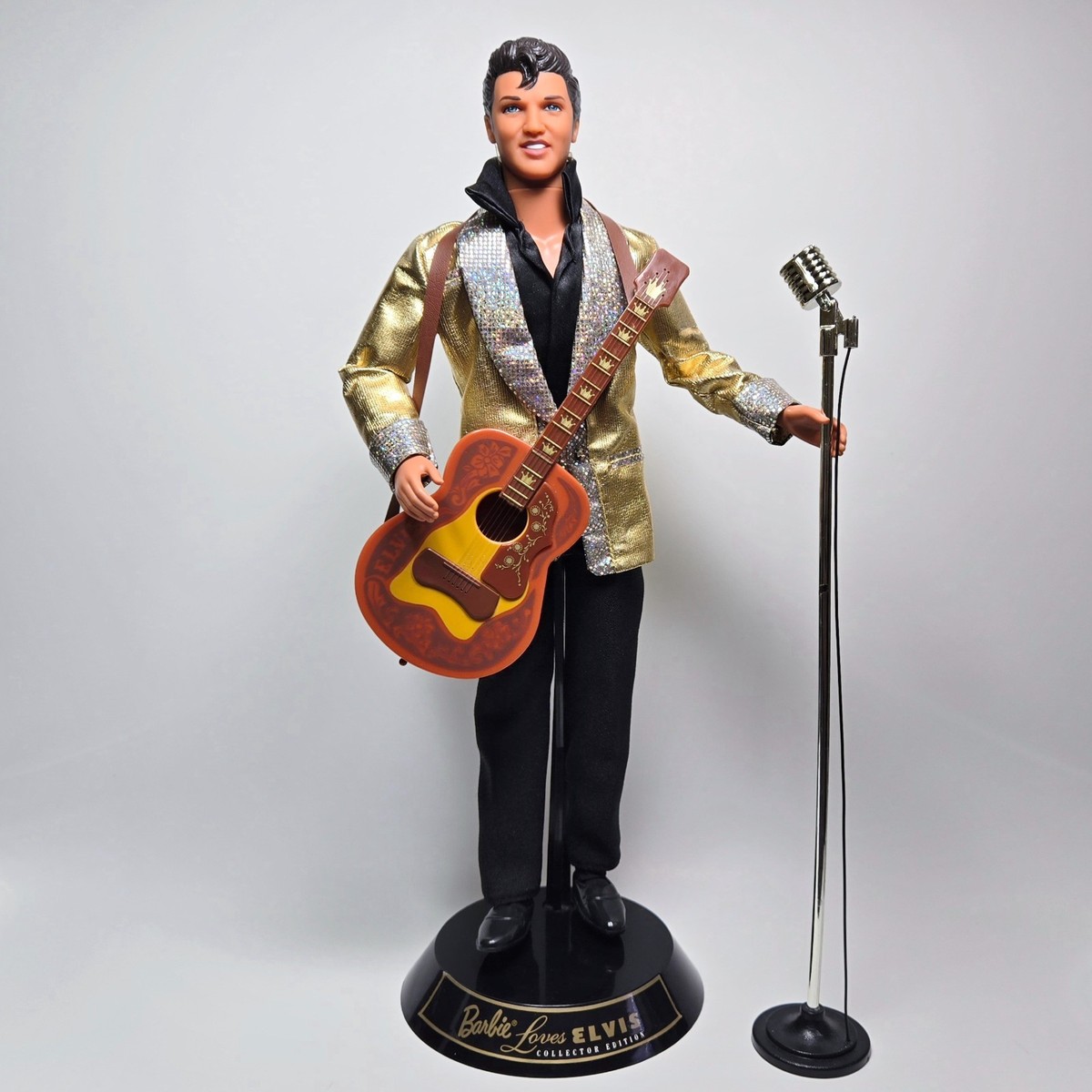 Elvis Presley DOLL by Mattel 1996 Fully Dressed Guitar Mike Stand