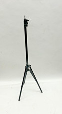 Universal Light Stand: Precision-Engineered, Fully Adjustable Stability