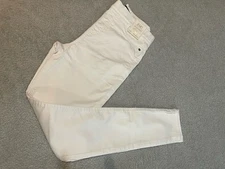 F&F NWT 10Reg White Jeggings Inside Leg 28”