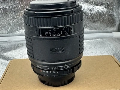objectif Sigma 70-210 - Photo 1/4