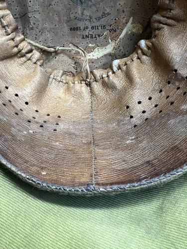 Early 1900’s Walter Barnard & Son Jermyn St Military Pith Helmet - Picture 12 of 12