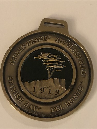 Pebble Beach Resorts- Golf Bag Medallion 1919 Clean! - Picture 2 of 4