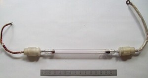 High-energy, pulsed linear flashlamp type VQX1010(E1) to pump solid-state lasers