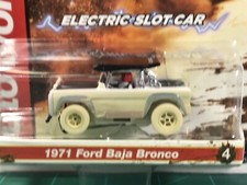 Auto World XTraction "Off Road" '71 Ford Baja Bronco iWheels HO Slot Car MIP