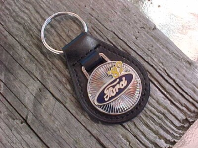 1982 '82 FORD CHROME LEATHER KEY FOB NOS Hi-QUALITY STUNNING CAR KEY HOLDER