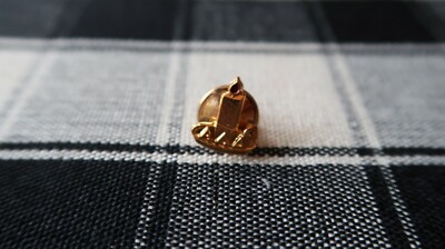 Vintage Gold ALPHA LAMBDA DELTA Candle Member Lapel Pin