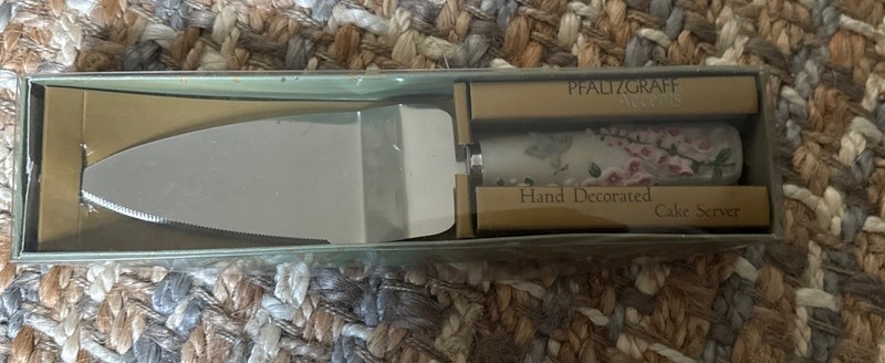 Pfaltzgraff Cake Server NIB Floral