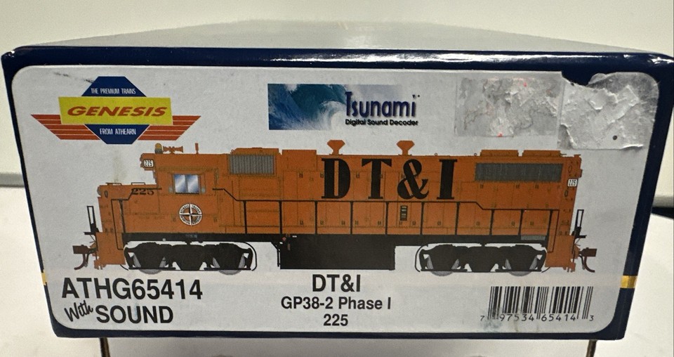Athearn Genesis HO Scale DT&I GP38-2 Phase 1 Sound Locomotive Engine ...