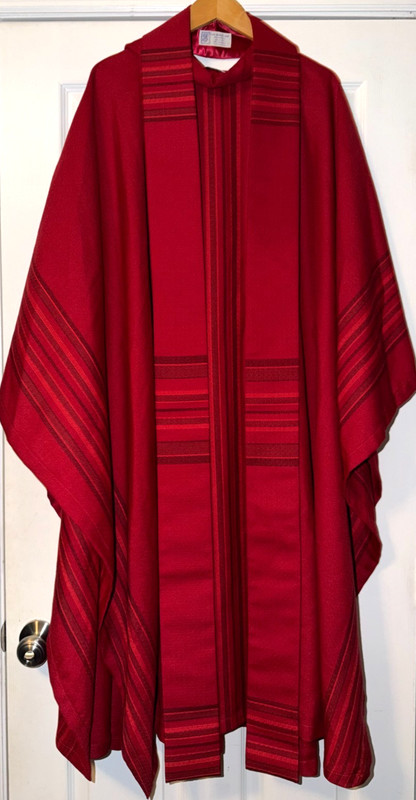 BEAUTIFUL RARE CATHOLIC PRIESTS RED & BLACK CHASUBLE & STOLE BY C.M. ALMY & SON
