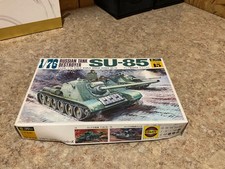 Fujimi Russian Tank Destroyer SU-85 model kit...