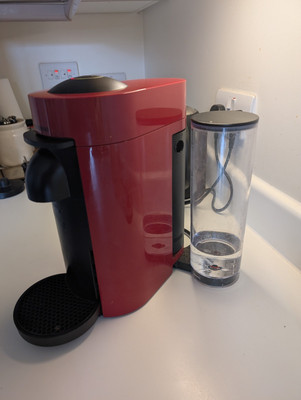 MAGIMIX NESPRESSO VERTUO PLUS M600 - Kaffeemaschine - Kirschrot