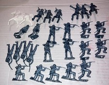 Vintage MPC 25 Union Army Civil War Metallic Blue Plastic Figures 1 Horse 50mm