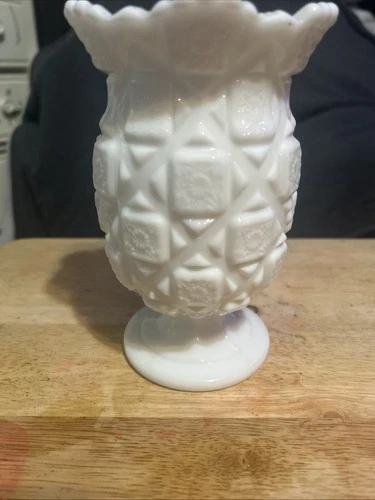 Vintage WESTMORELAND White Milk Glass Old Quilt Celery Flared Pedestal Vase 6.5"