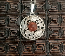 Vintage Anhänger mit Kette von  Fischland  mit baltischem Bernstein 835 Punze 