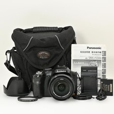 Panasonic LUMIX DMC-FZ200-K [, with Camera Case]