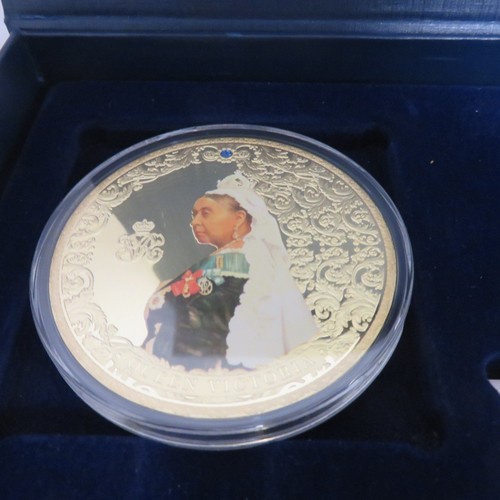 Queen Victoria Commemorative Coin Collection 70mm Set of 4 Preloved - Picture 4 of 10