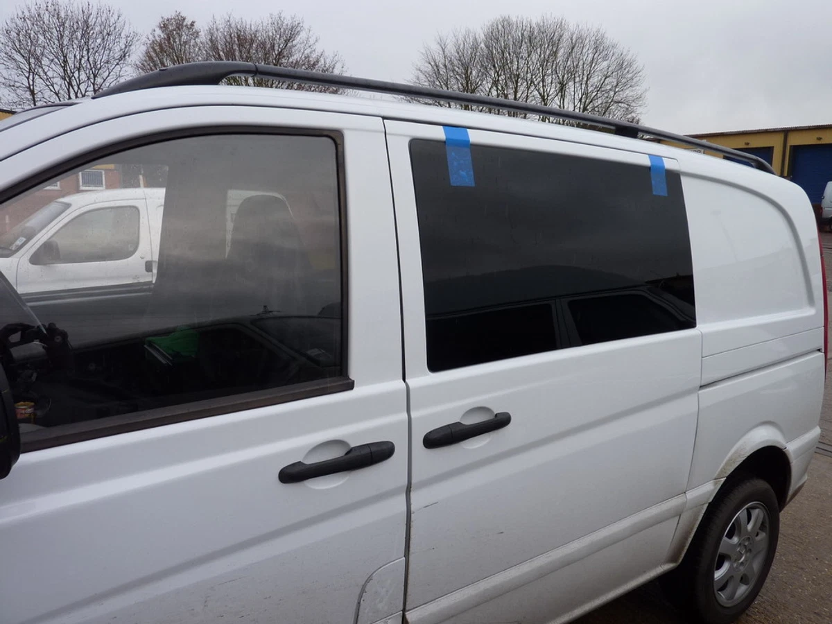 Mercedes vito hotsell rear window conversion