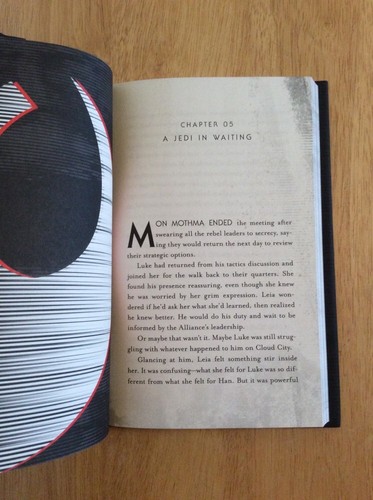 SIGNED by Cecil Castellucci - Star Wars Moving Target A Princess Leia HC + Pic - Picture 11 of 11
