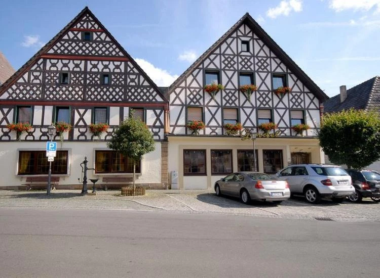 Bild 4 von 12