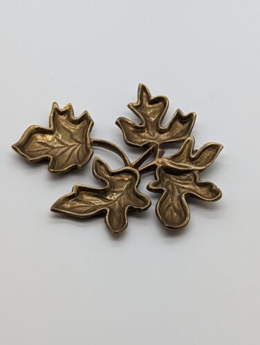 VINTAGAE BRASS MAPLE LEAVES WALL HANGING MADE IN INDIA HEAVY. Gg904 - Afbeelding 1 van 7