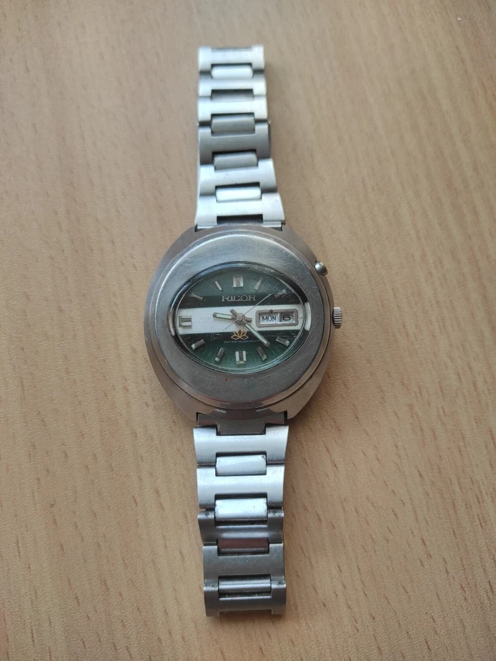 Collectable Vintage RICOH Automatic Watch Japan 21 Jewels Works Green Z057 Rare - Image 2 of 4