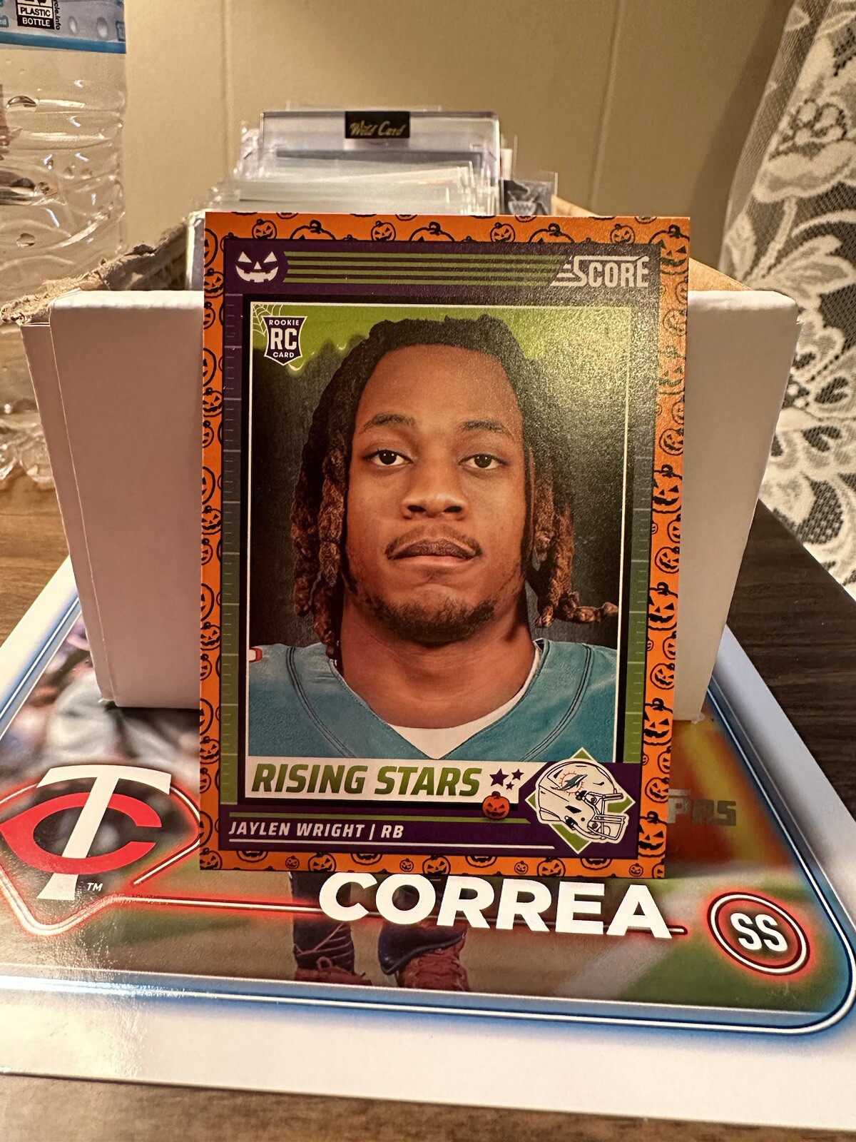 Jaylen Wright 2024 Score a Treat Orange Pumpkins #27 Tennessee Dolphins RC