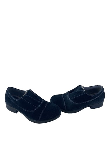 Josefinas Portugal Leather Round Toe Flats in Navy- Sz EU 41 (US