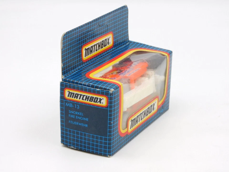 Matchbox Superfast Snorkel fire engine 80s MB-13 in BOX China - Immagine 2 di 4