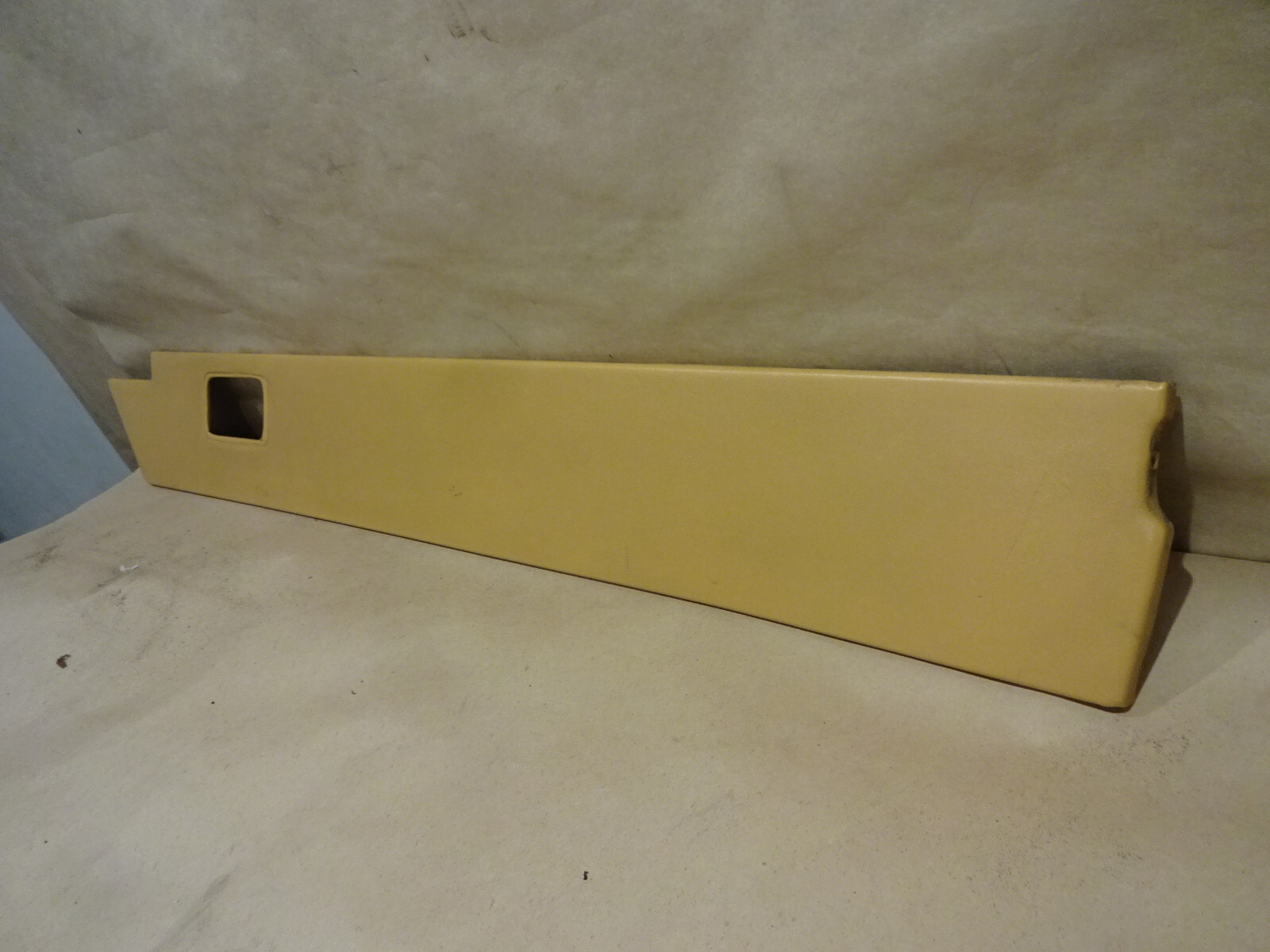 Ferrari Mondial t - RH Central Door Interior Panel Trim -Beige - P/N 61782300