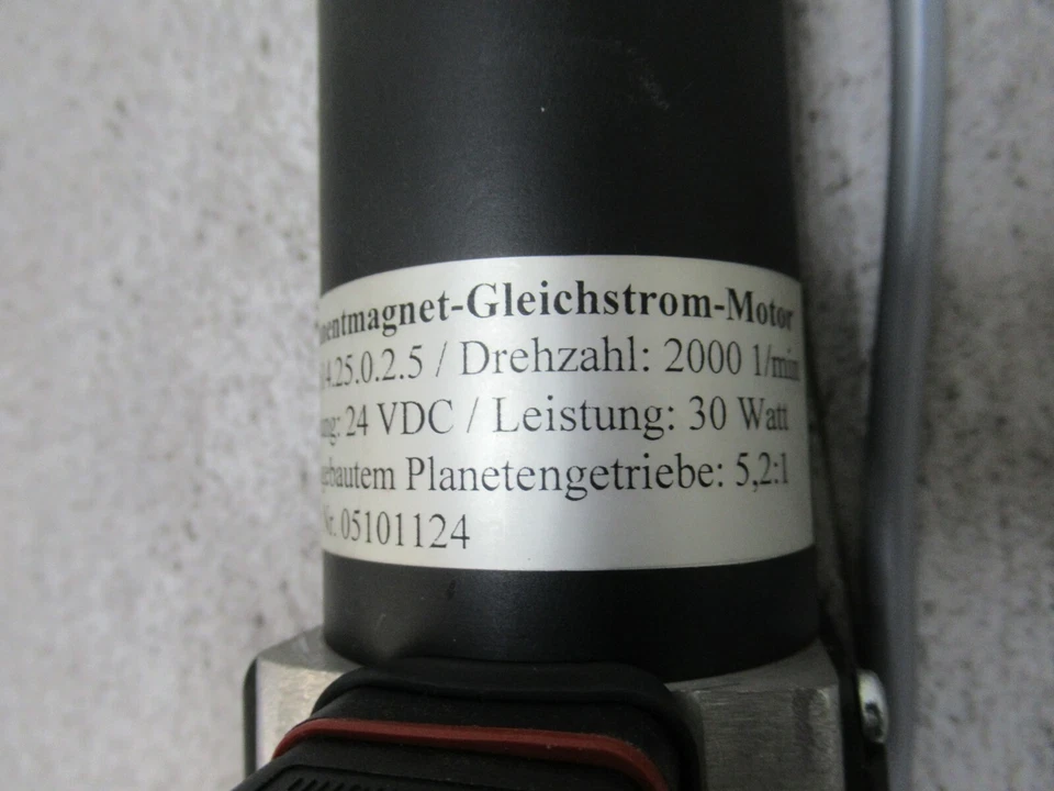 Permanetmagnet Dc Moteur 614.25.0.25 Transmission Gysin GPL052-1/5.2 : 1unused - Photo 4/4