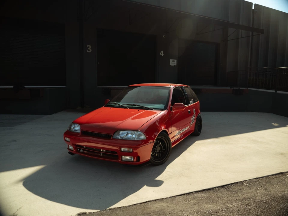 Suzuki Swift GTI 1989 Foto 2 de 4