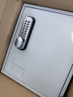 Securikey 48 Schlüsselschrank mit Druckknopfschloss KCO48 - MwSt.