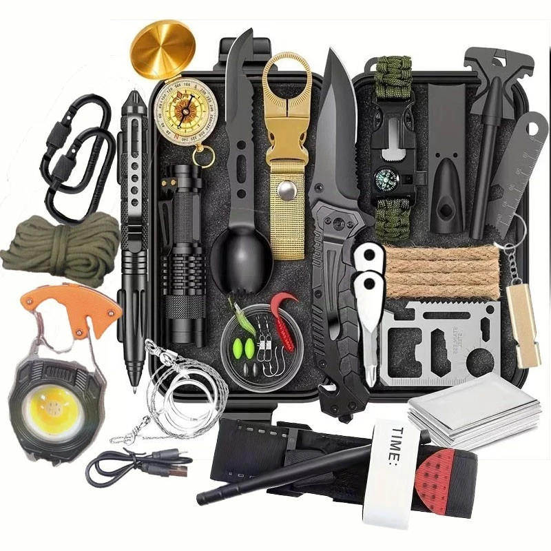 20 in 1 Outdoor Survival Tactical Kit with Multifunction Keychain Light - US
Opens in a new window o
