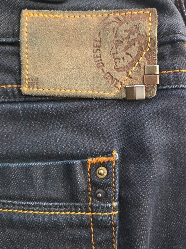 Jeans DIESEL Ronhar stret bootcut donna W31 L34 blu scuro denim Italia 33x35 CE - Foto 9 di 19