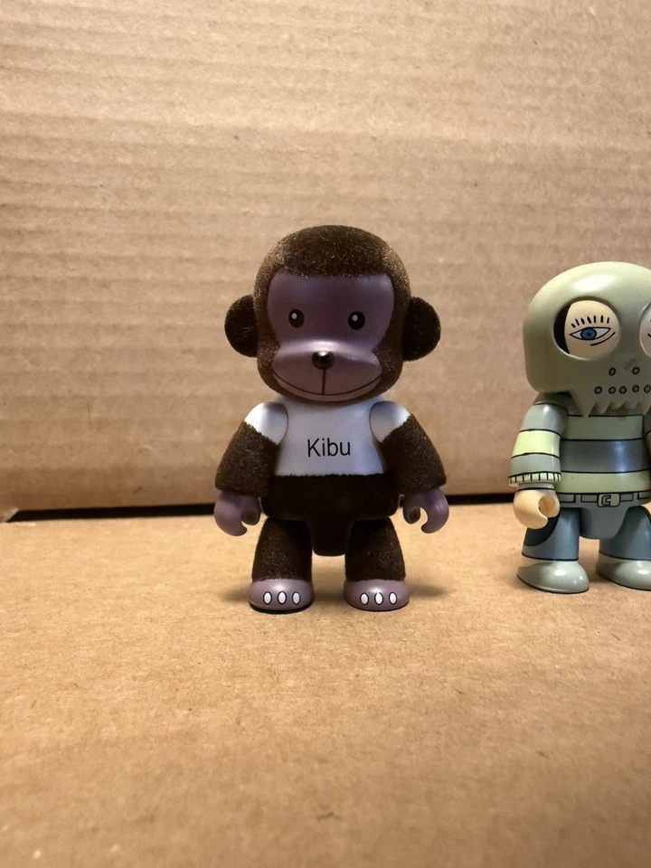 Toy2R Qee Mini Figure Mixed Lot Of 4 Figures - Dalek Spacebot, Rare Kibu Monkey - Image 2 of 4