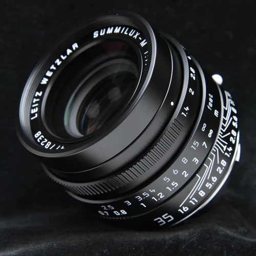 Leica Summilux M35mm F1.4 ASPH. Leitz Wetzlar limited edition -Near Mint-