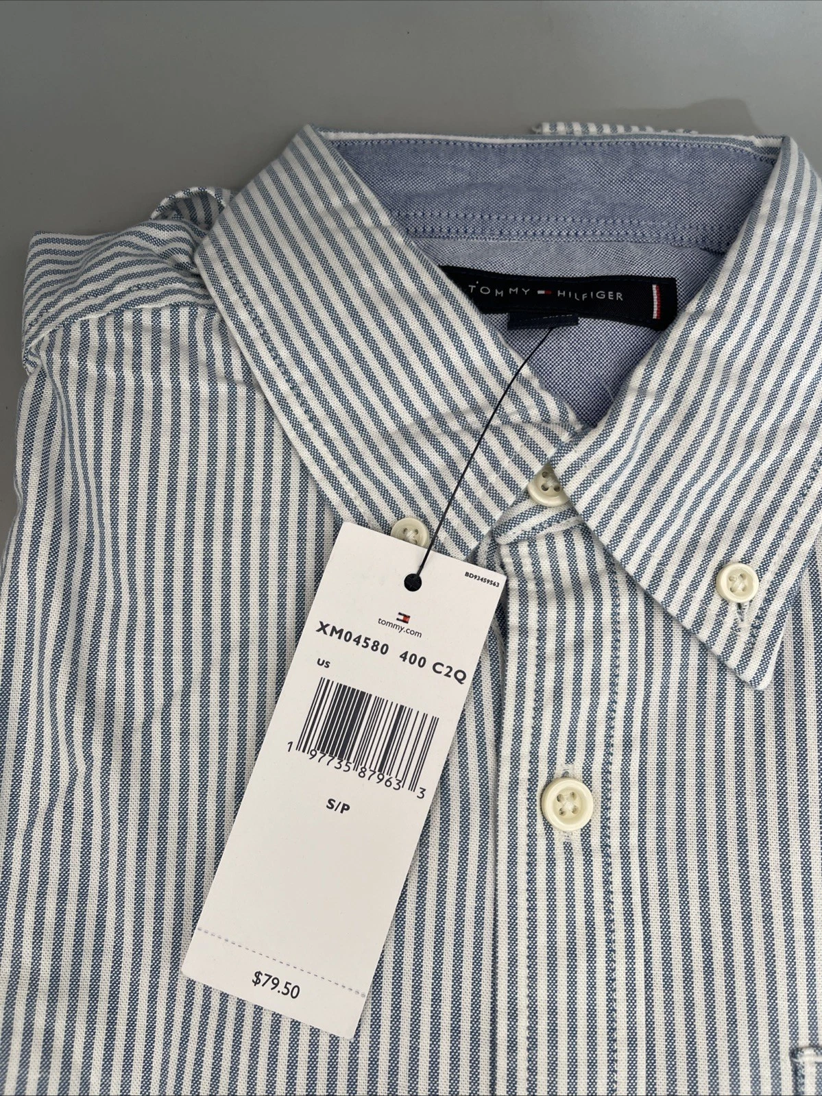 New Tommy Hilfiger Men’s Striped Button Down Cotton Shirt Size Small image 2