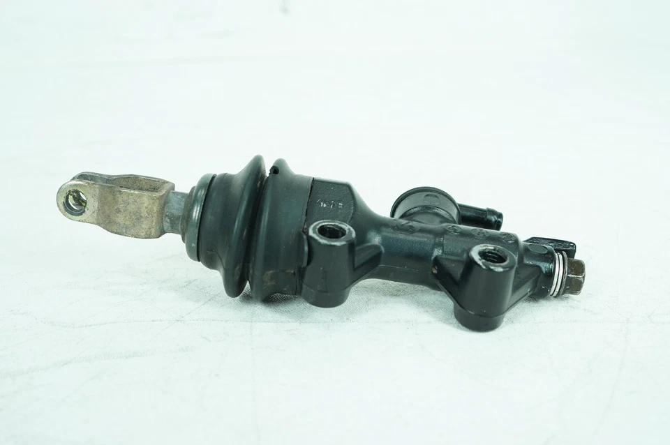 Harley Sportster XL1200 C 2005 personalizada OEM depósito de cilindro maestro de freno trasero Foto 4 de 4