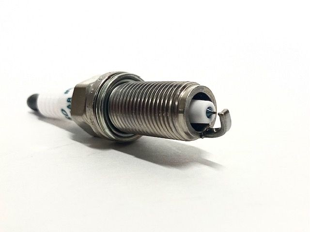 Genuine Spark Plug Iridium 90919-01259