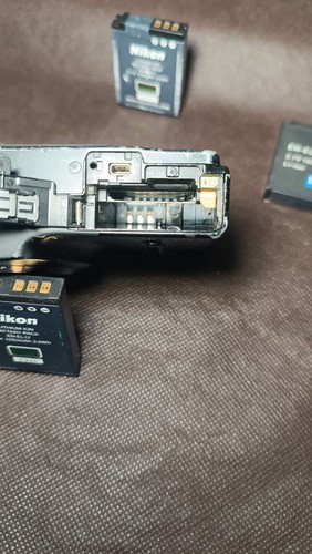 Nikon COOLPIX S9100 schwarz Digitalkamera - funktionstüchtig, 3 Akkus, Ladegerät - Bild 7 von 9