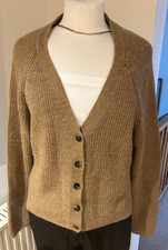 Mango  V Necked Ribbed Cardigan size M in medium brown. New without tags